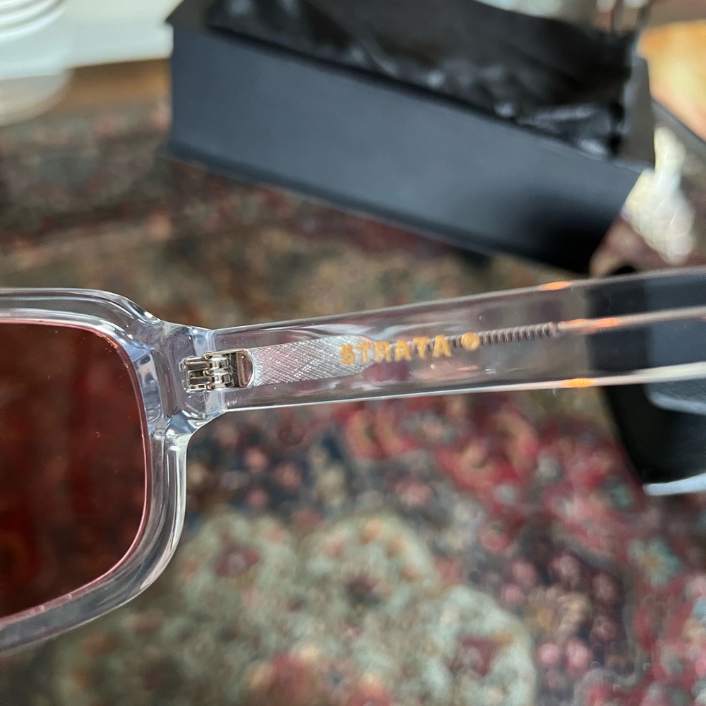 Strata Sunglasses | Reverb Blue/Pink - Picture 6 of 7